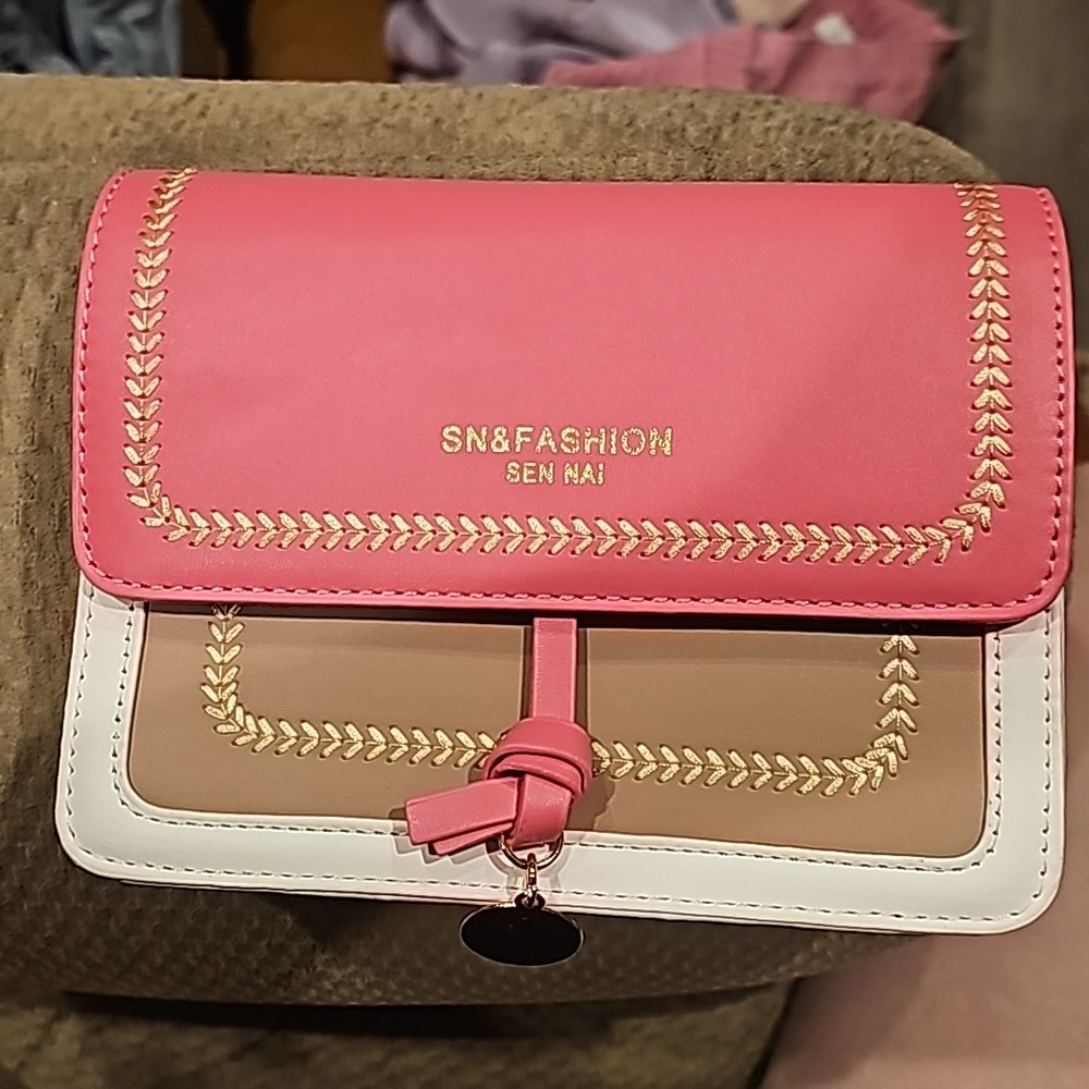 Brand new purse